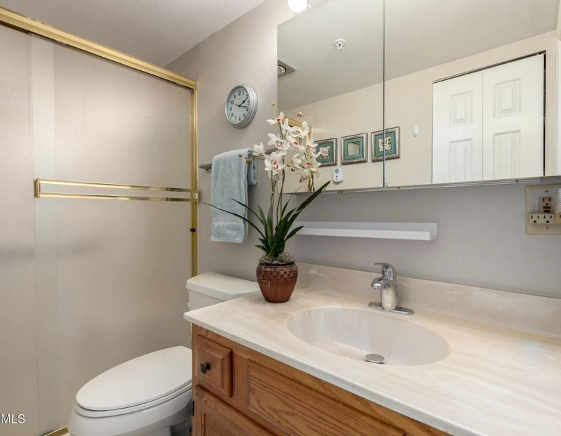 10330 W Thunderbird Blvd APT C207, Sun City, Arizona 85351, 0 , 0 ,2 BathroomsBathrooms,2 Bedroom Condos,For Sale,W Thunderbird Blvd APT C207,0,1282 10330 W Thunderbird Blvd APT C207, Sun City, Arizona 85351, 0 , 0 ,2 BathroomsBathrooms,2 Bedroom Condos,For Sale,W Thunderbird Blvd APT C207,0,1282