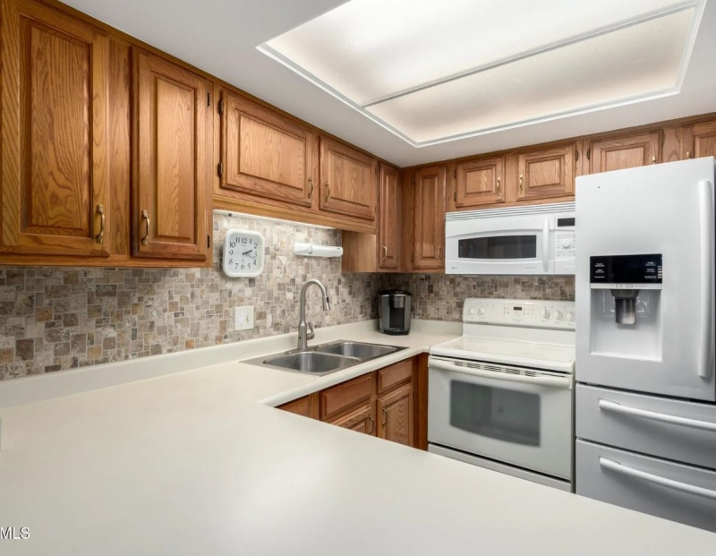 10330 W Thunderbird Blvd APT C207, Sun City, Arizona 85351, 0 , 0 ,2 BathroomsBathrooms,2 Bedroom Condos,For Sale,W Thunderbird Blvd APT C207,0,1282 10330 W Thunderbird Blvd APT C207, Sun City, Arizona 85351, 0 , 0 ,2 BathroomsBathrooms,2 Bedroom Condos,For Sale,W Thunderbird Blvd APT C207,0,1282