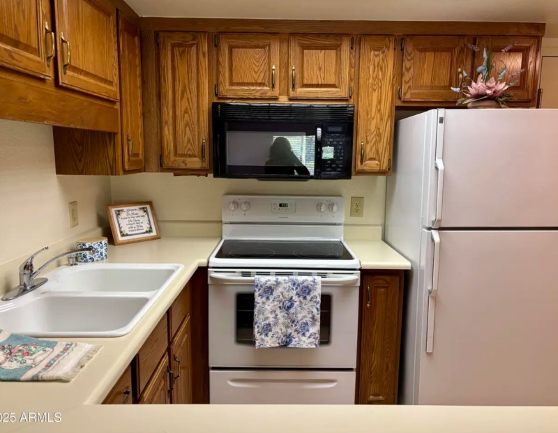 10330 W Thunderbird Blvd A316, Sun City, Arizona 85351, 0 , 0 ,2 BathroomsBathrooms,2 Bedroom Condos,For Sale,W Thunderbird Blvd A316,0,1290 10330 W Thunderbird Blvd A316, Sun City, Arizona 85351, 0 , 0 ,2 BathroomsBathrooms,2 Bedroom Condos,For Sale,W Thunderbird Blvd A316,0,1290