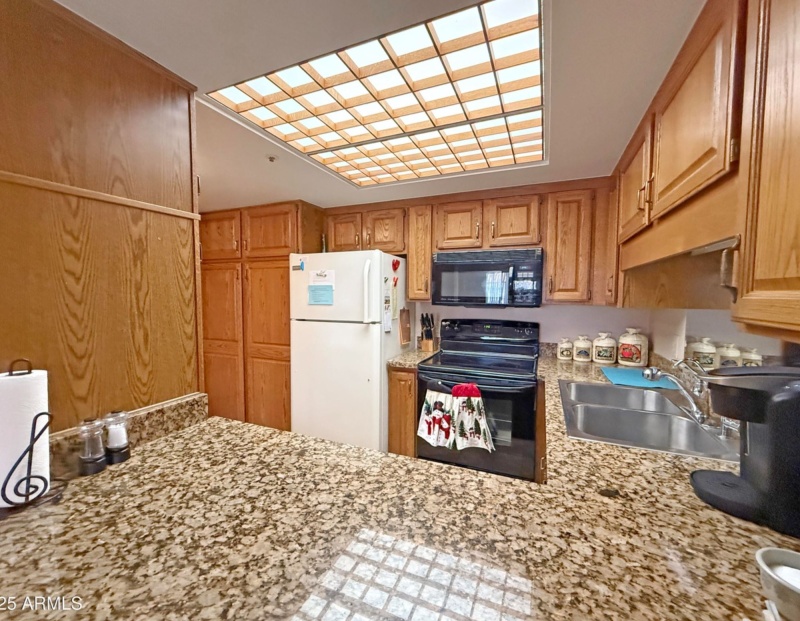 10330 W Thunderbird Apt A303, Sun City, Arizona 85351, 0 , 0 ,2 BathroomsBathrooms,2 Bedroom Condos,For Sale,W Thunderbird Apt A303,0,1295