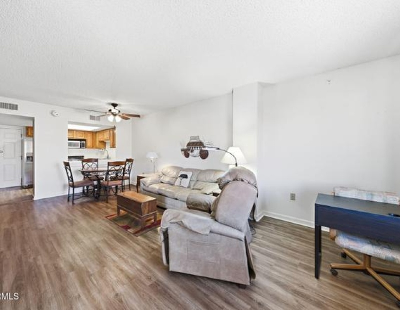 10330 W Thunderbird Blvd Unit C327, Sun City, Arizona 85351, 0 , 0 ,1 BathroomBathrooms,1 Bedroom Condos,For Sale,W Thunderbird Blvd Unit C327,0,1304