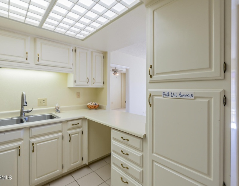 10330 W Thunderbird Blvd Unit B204, Sun City, Arizona 85351, 0 , 0 ,2 BathroomsBathrooms,2 Bedroom Condos,For Sale,W Thunderbird Blvd Unit B204,0,1319