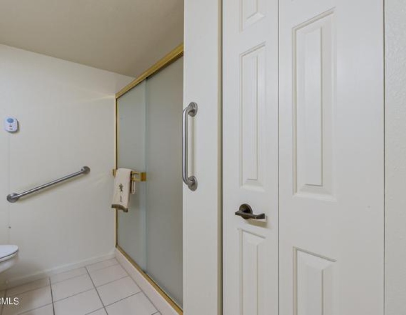10330 W Thunderbird Blvd Unit B204, Sun City, Arizona 85351, 0 , 0 ,2 BathroomsBathrooms,2 Bedroom Condos,For Sale,W Thunderbird Blvd Unit B204,0,1319